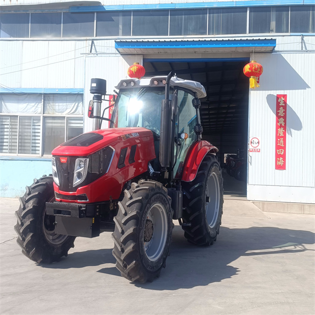 Heavy Duty Big Tyre 160hp Wheel Tractor with AC Cabin 